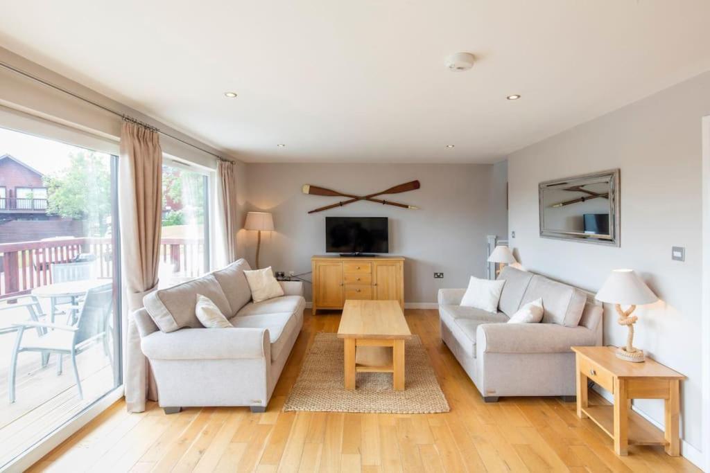 Retallack Resort 4 Bedroom Lodge - Hot Tub For Hire On Request -Pool & Spa Padstow Exterior foto